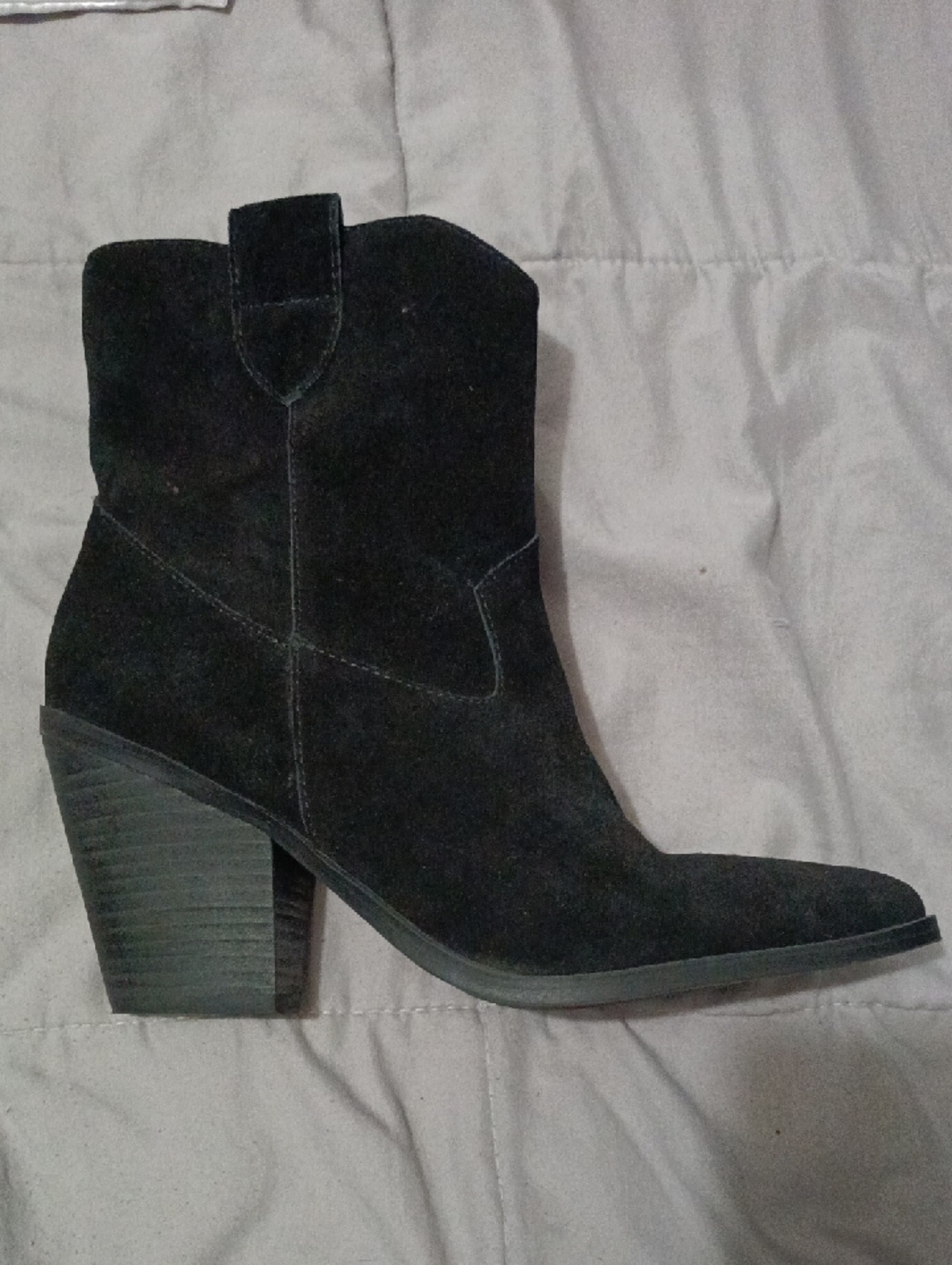 Blondo Wayde Black Suede Western Block Heel Ankle Boots
